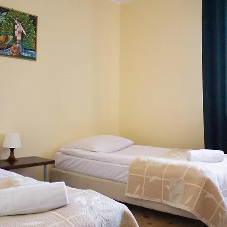 Pod Lipami Łęgowo